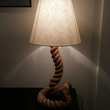Kasarmihotelli * Oeroe
