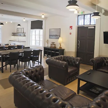 Hotell Kasarmihotelli *