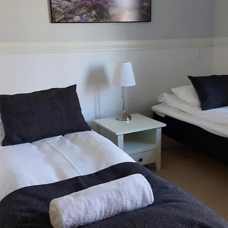 Kasarmihotelli Szálloda *
